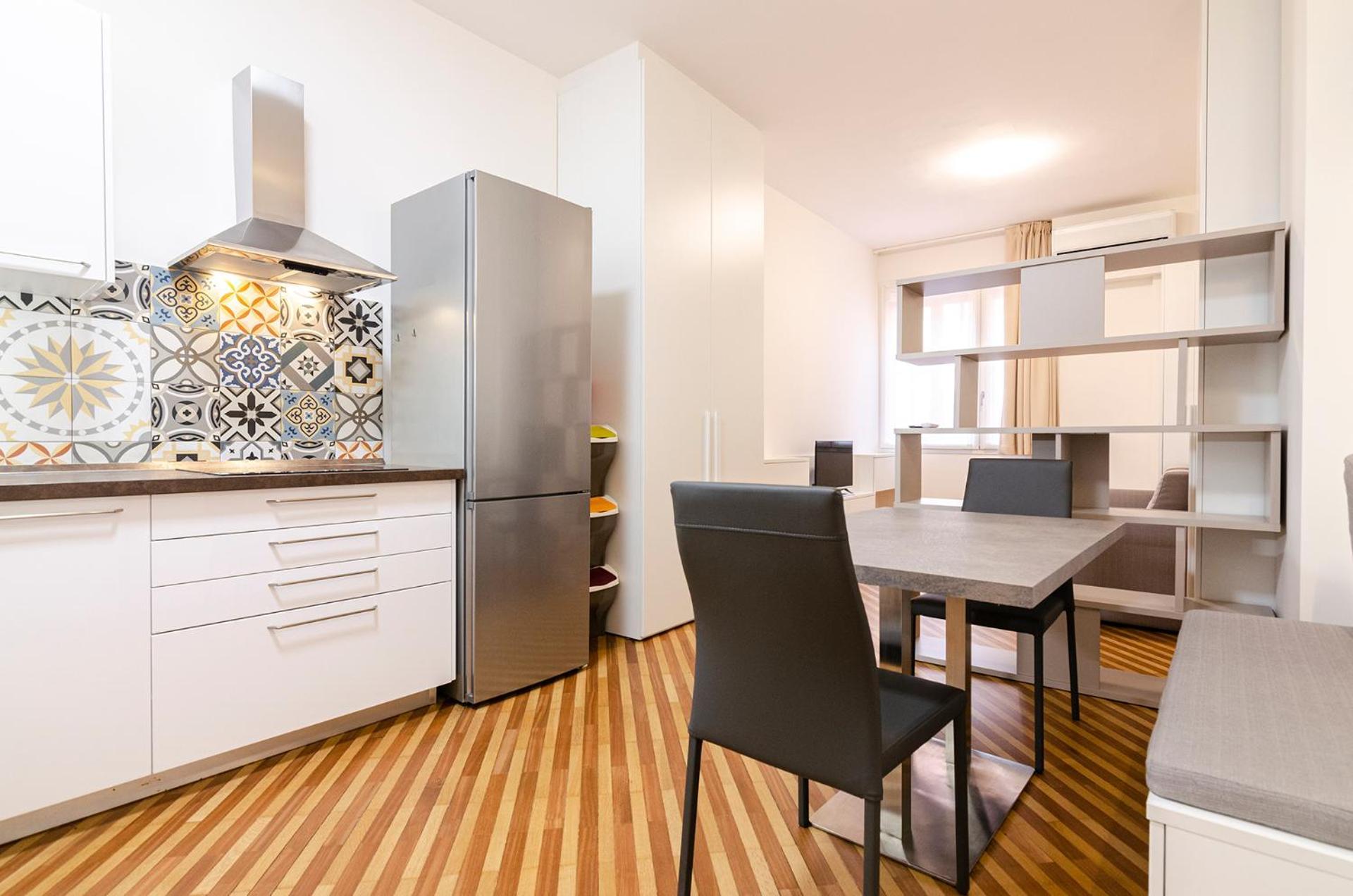 Ugo Bassi Lux Apartment Bolonha Exterior foto